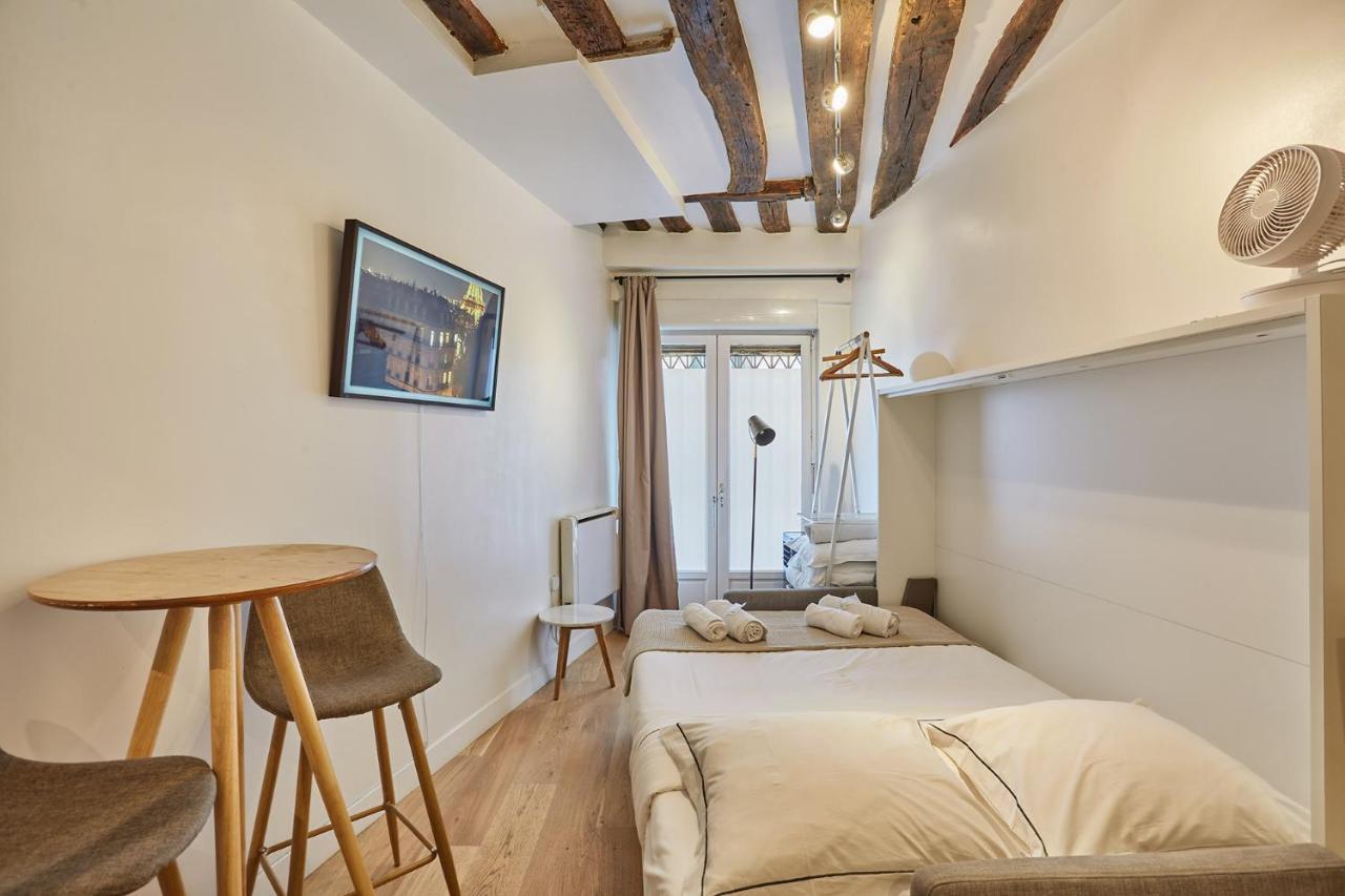 Studio Le Marais Renove / Paris Historique Appartamento Esterno foto